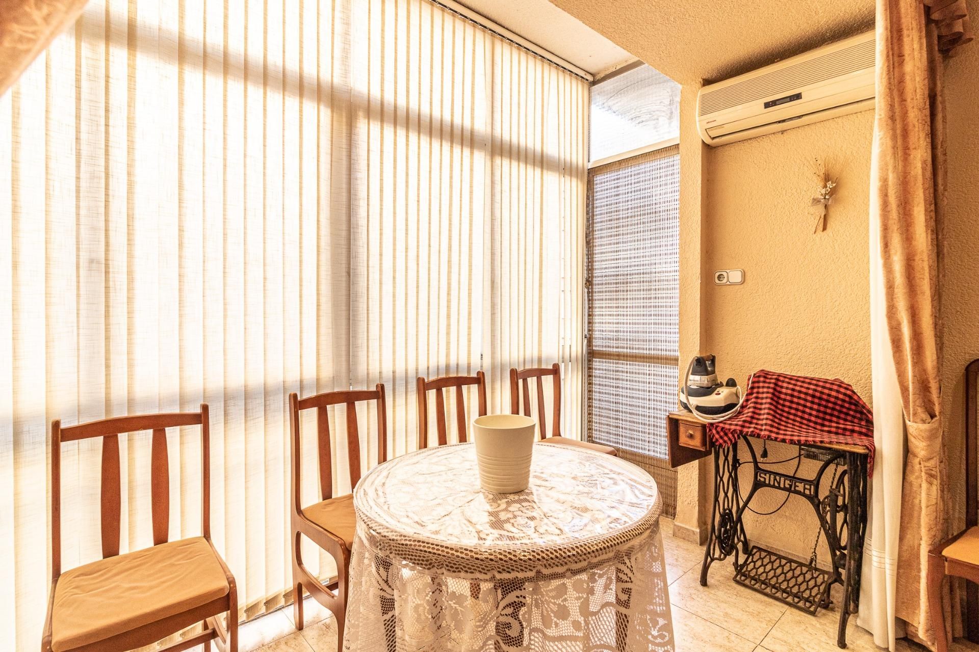 Dining room of Flat for sale in Carlet  with Air Conditioner and Balcony