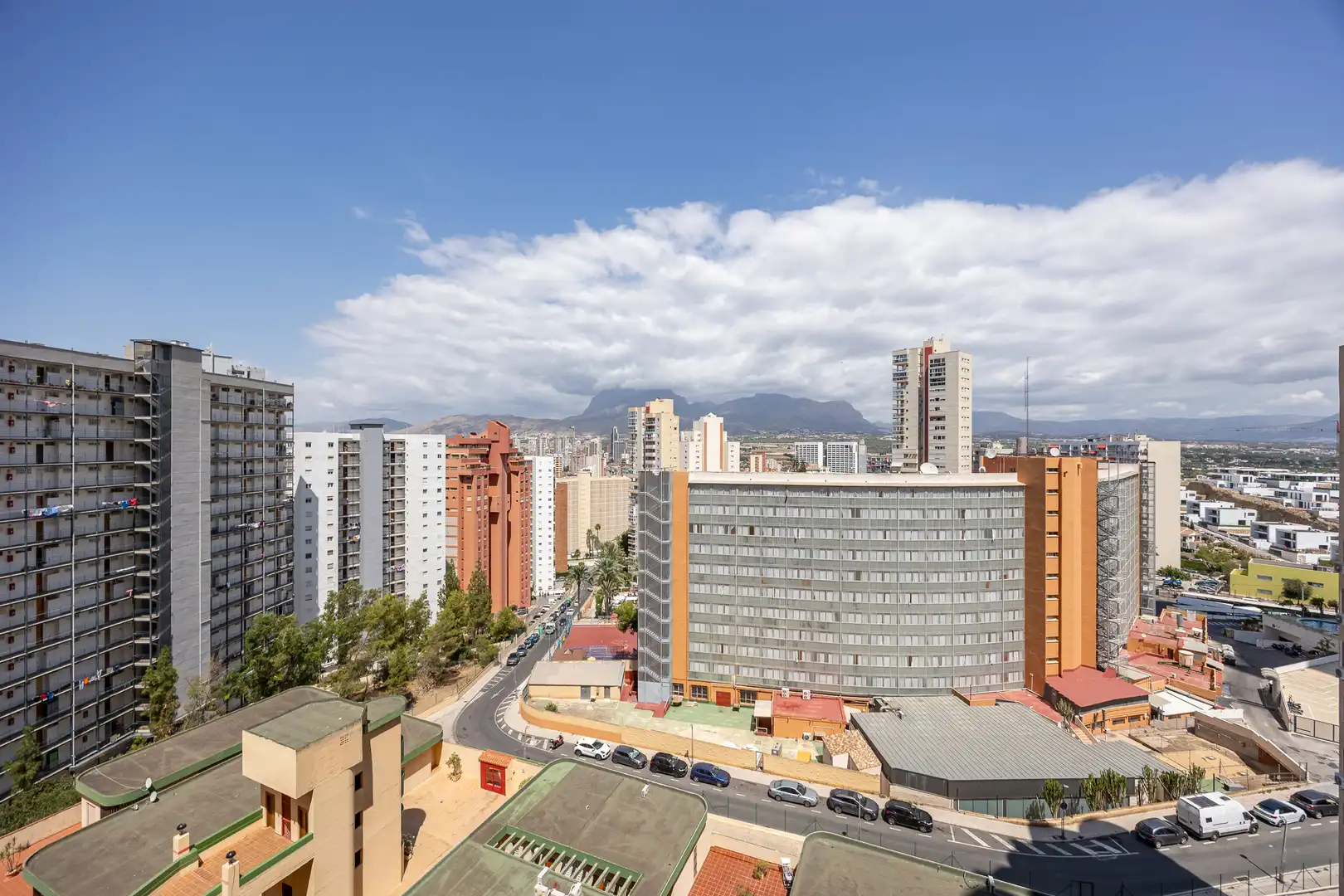 Vista exterior de Apartamento en venta en Benidorm con Piscina, Amueblado y Piscina comunitaria