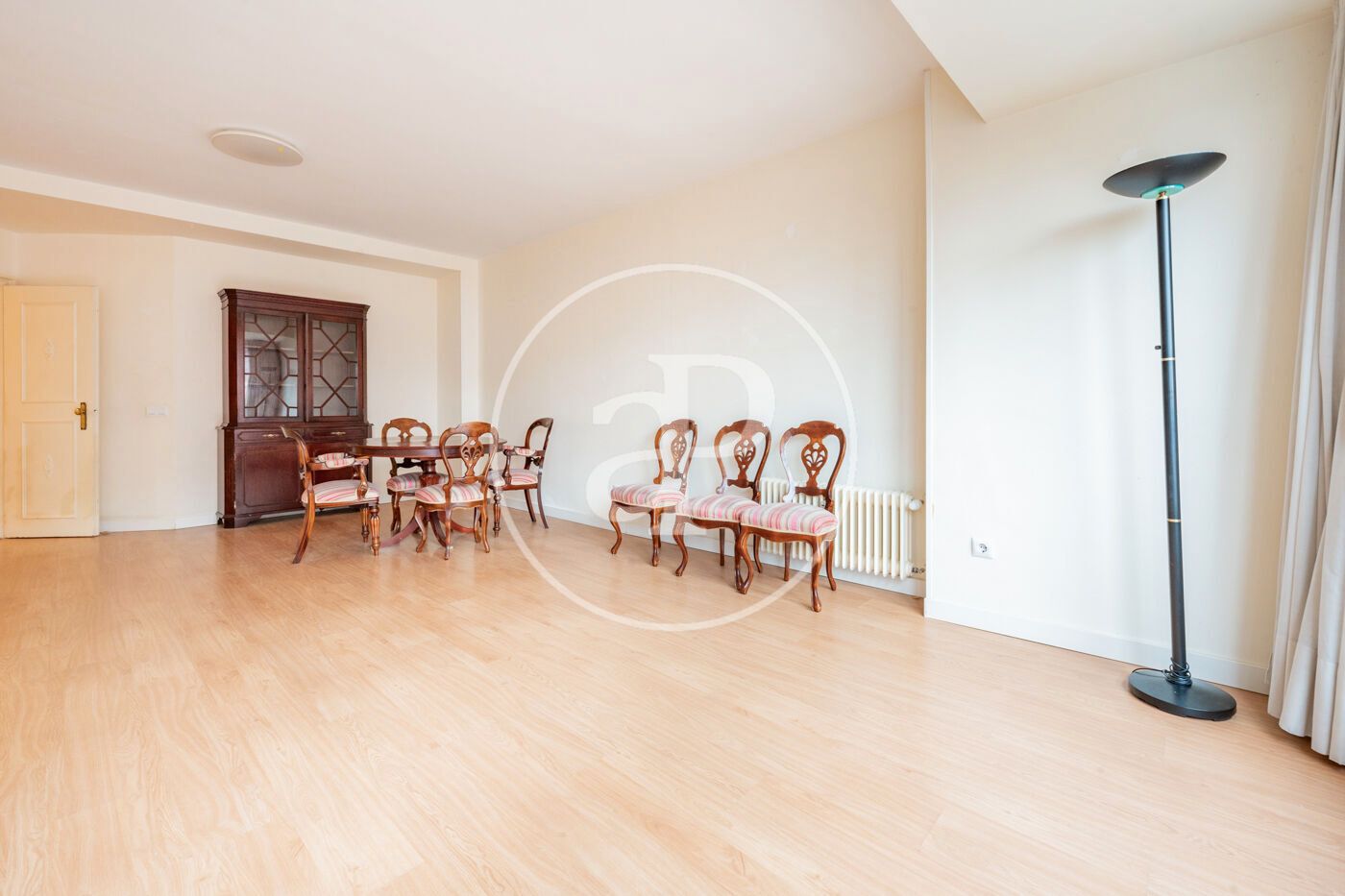 Dining room of Flat for sale in  Madrid Capital  with Air Conditioner and Heating