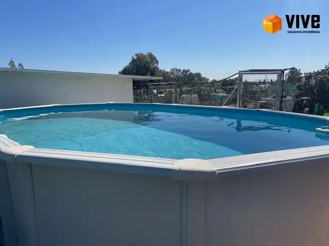 Piscina de Finca rústica en venta en La Puebla del Río, Sevilla