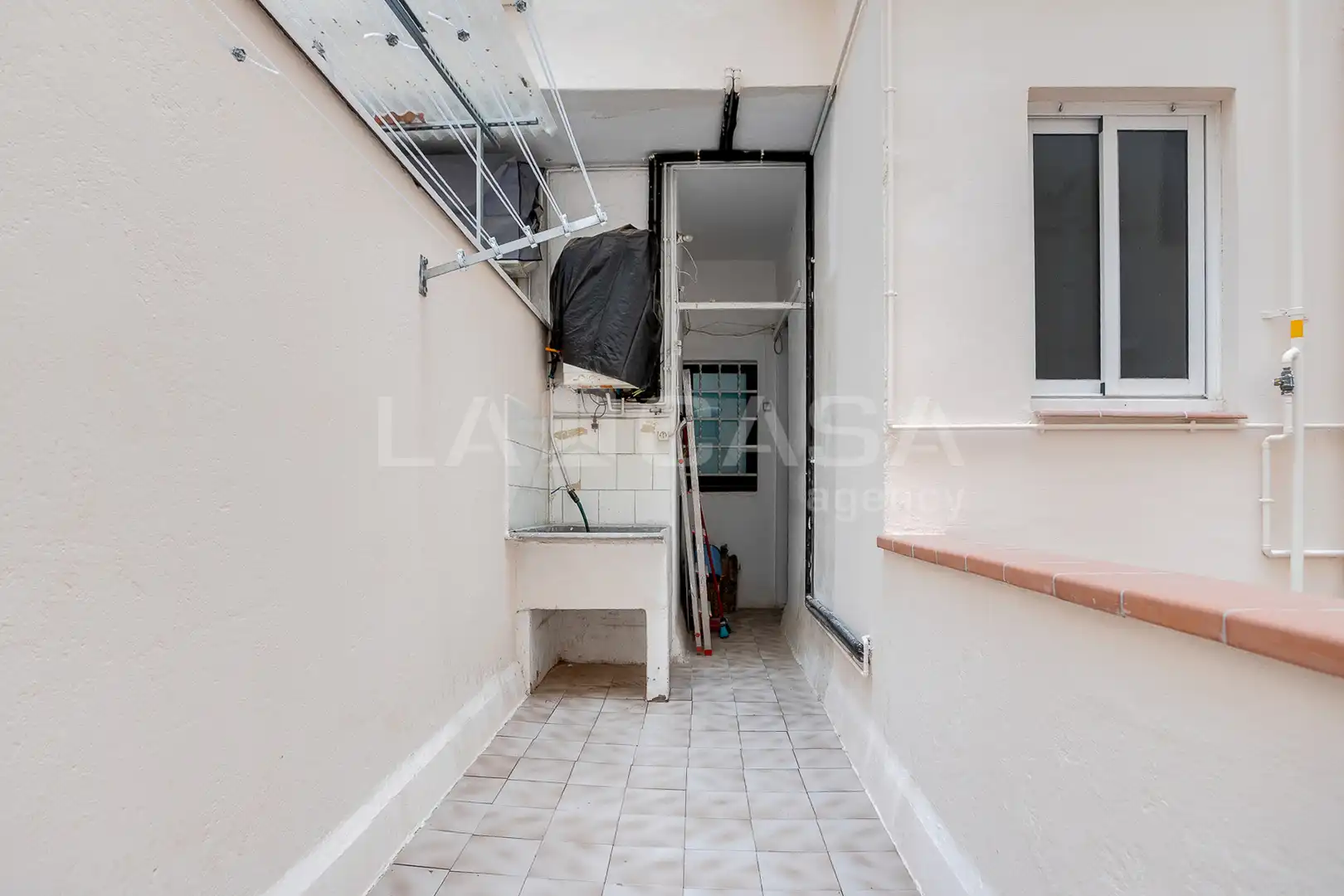 Flat for sale in Barcelona  with Heating and Terrace