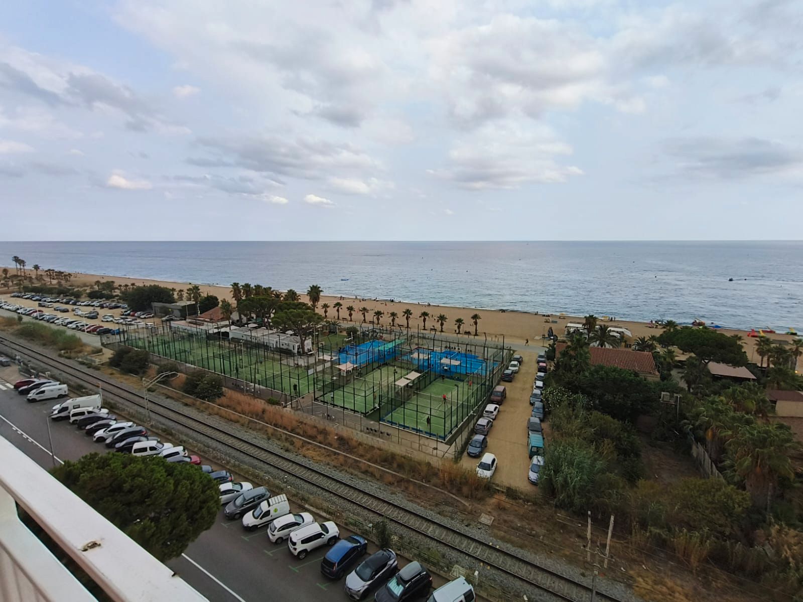 Aparcament de Àtic en venda en Pineda de Mar amb Aire condicionat, Calefacció i Terrassa