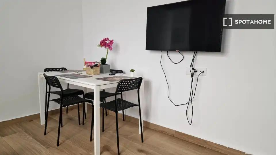 Room in Ciudad Jardín - Tagarete - El Zapillo