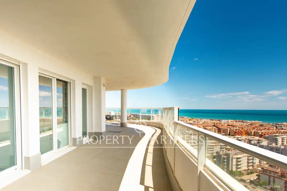 Terraza de Ático en venta en Canet d'En Berenguer con Aire acondicionado, Calefacción y Jardín privado