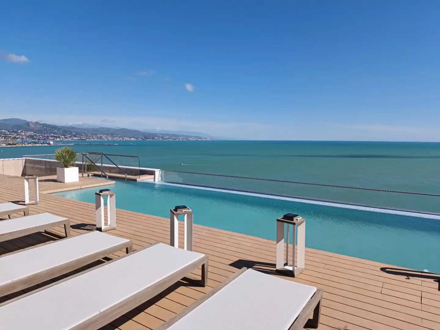Schwimmbecken von Wohnung zur Miete in Málaga mit Klimaanlage, Heizung und Terrasse
