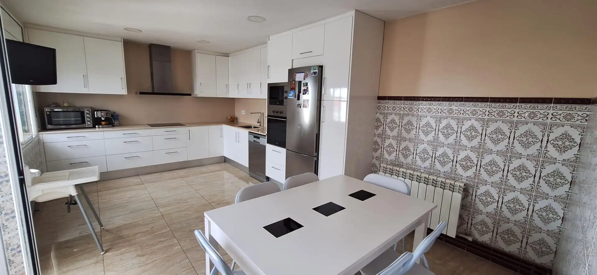 Cuina de Casa o xalet en venda en Sabadell amb Calefacció, Terrassa i Traster