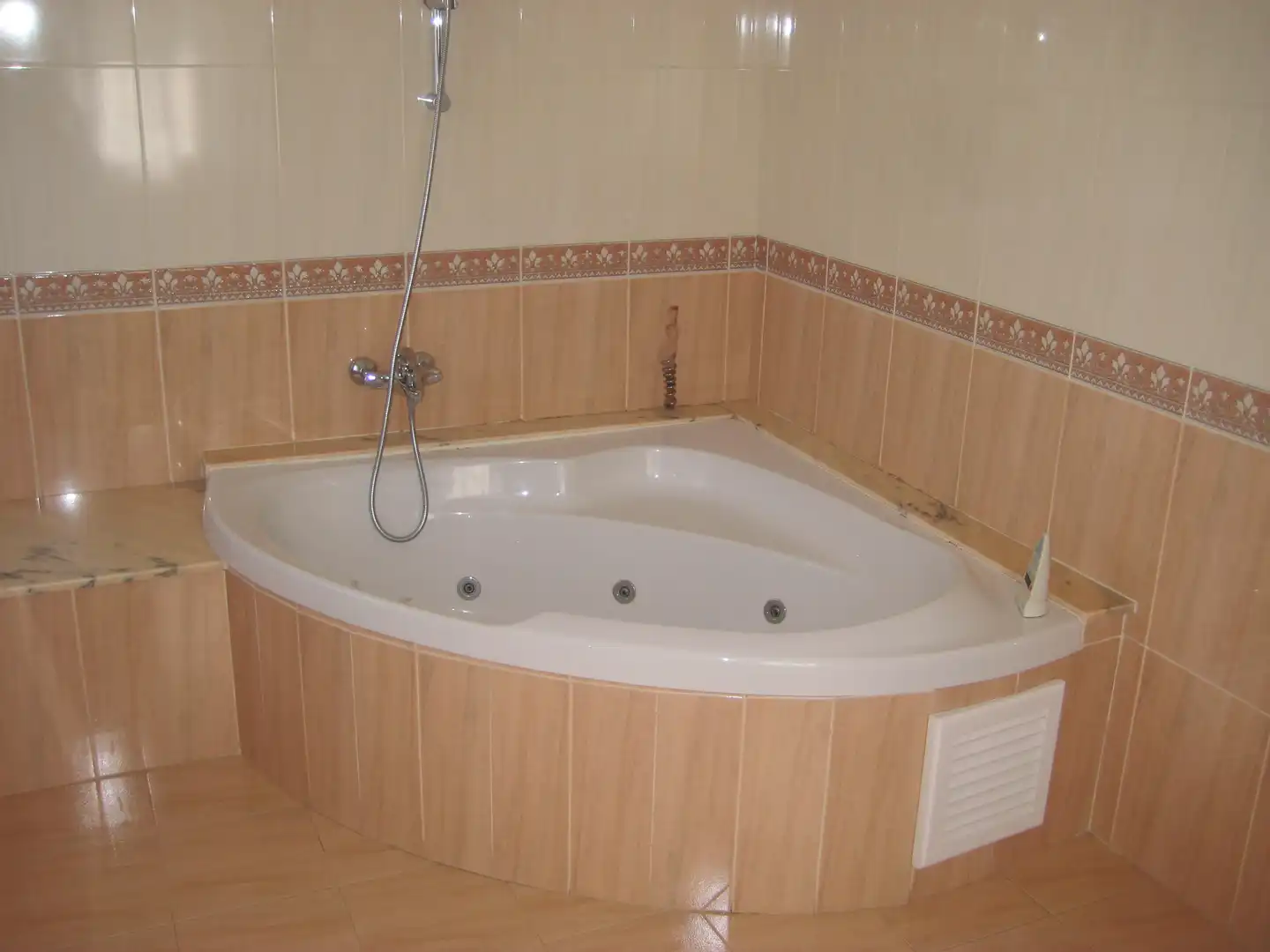 Casa o chalet de alquiler en Rodamilans , 3, Peralada