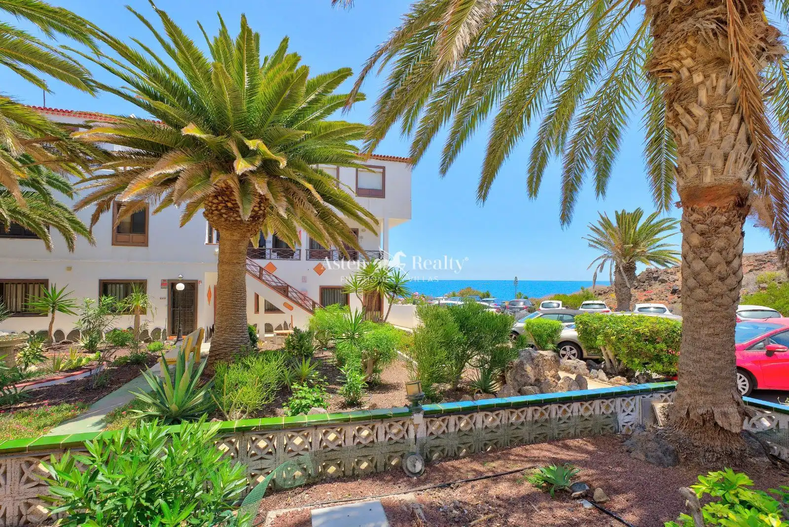 Vista exterior de Apartament en venda en Arona amb Terrassa, Piscina i Piscina comunitària
