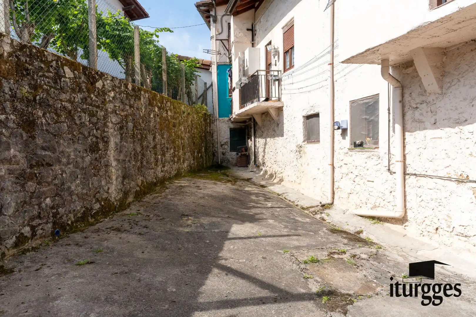 Vista exterior de Casa adosada en venta en Gernika-Lumo con Jardín privado, Amueblado y Horno