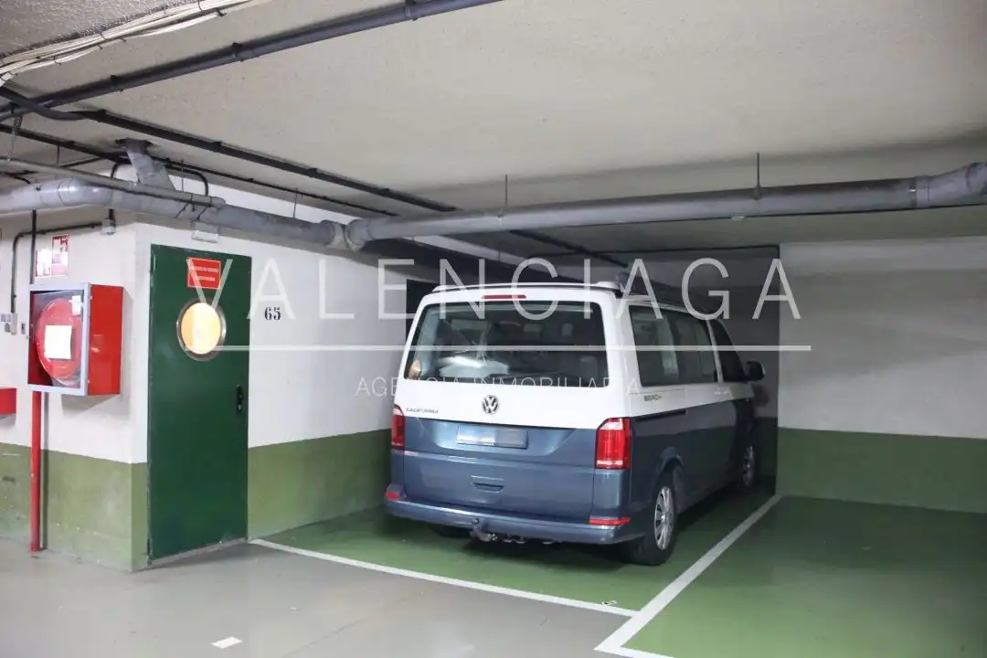 Flat with terrace to rent in José Maria Sert Plaza, imagen 28