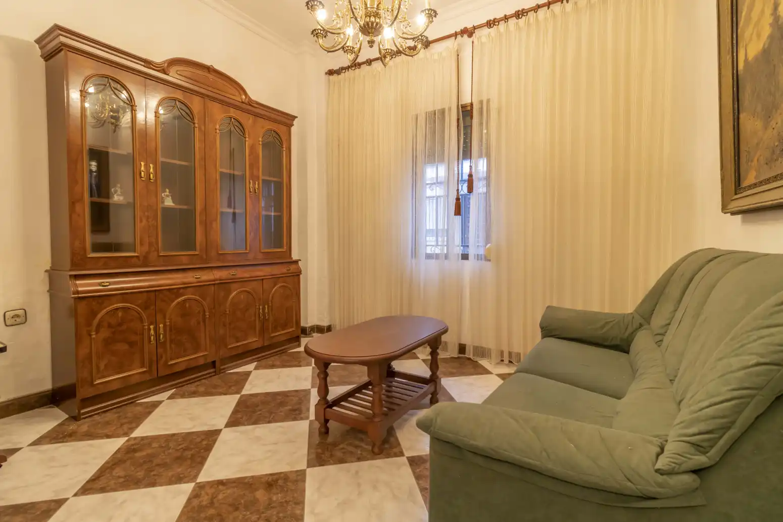 Wohnzimmer von Einfamilien-Reihenhaus zum Verkauf in Brenes mit Terrasse, Möbliert und Balkon