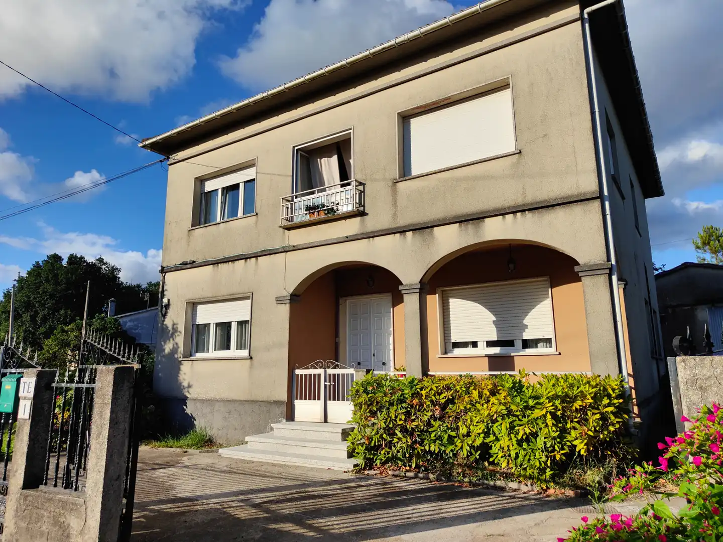 Exterior view of Houses for sale in Rianxo  with Heating, Private garden and Furnished