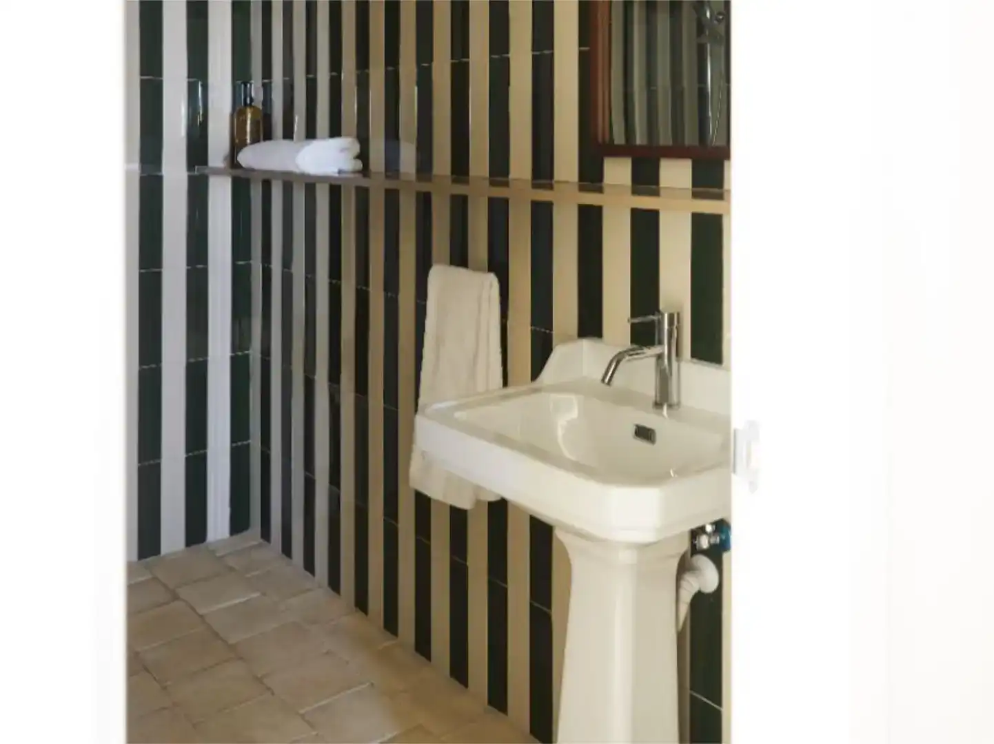Badezimmer von Haus oder Chalet zur Miete in Almonte mit Klimaanlage, Privatgarten und Schwimmbad