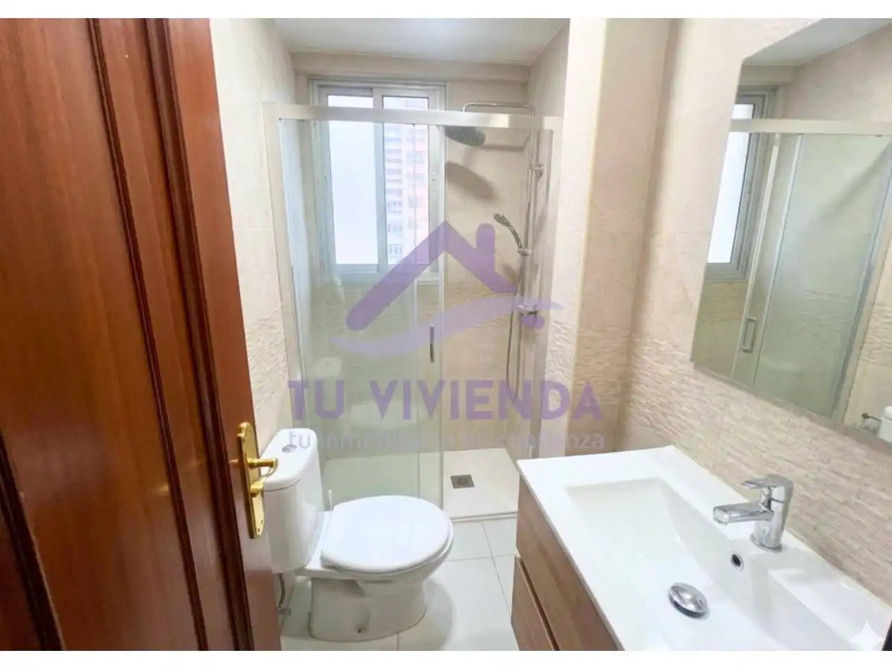 Bathroom of Flat for sale in Valladolid  with Terrace and Storage room