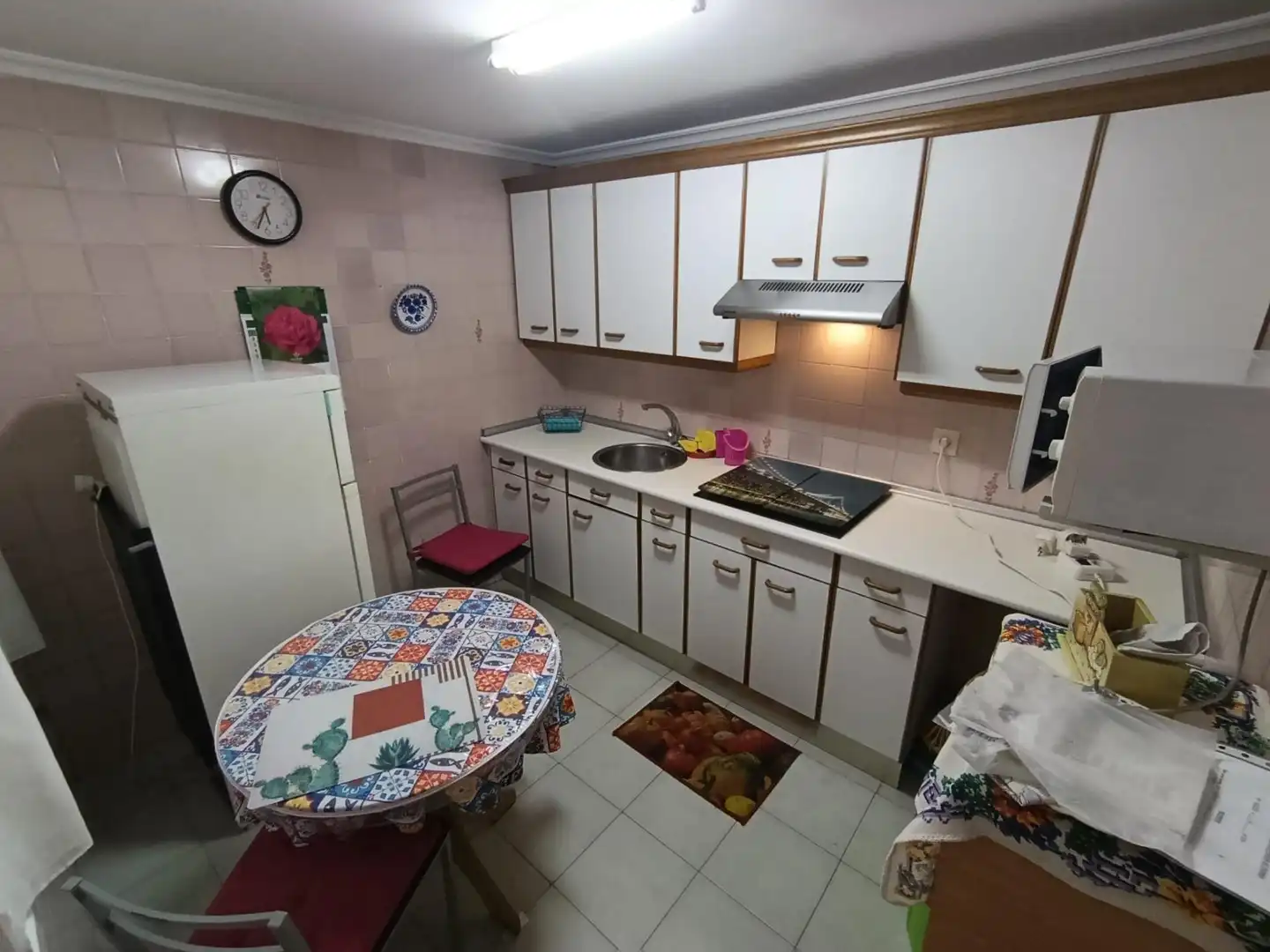 Cuina de Apartament de lloguer en Avilés amb Calefacció i Moblat