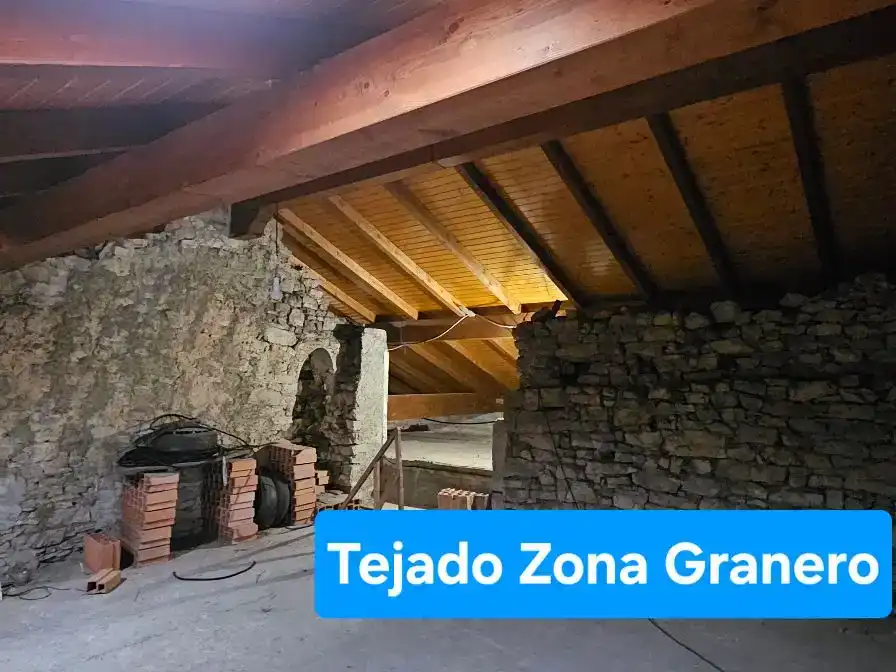 Terrassa de Casa o xalet en venda en Corvera de Asturias amb Balcó