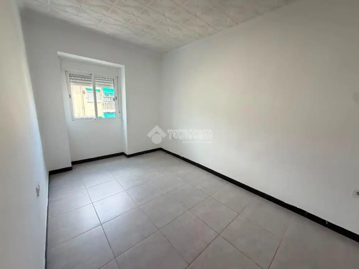 Flat with terrace for sale in Florida - Ciudad de Asís, imagen 9