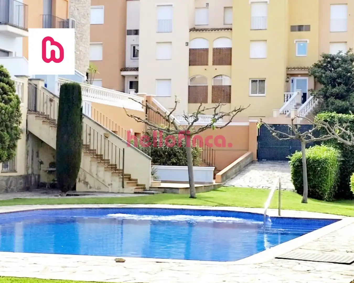 Adosado con terraza en venta en Muga - Gran Reserva - Badia