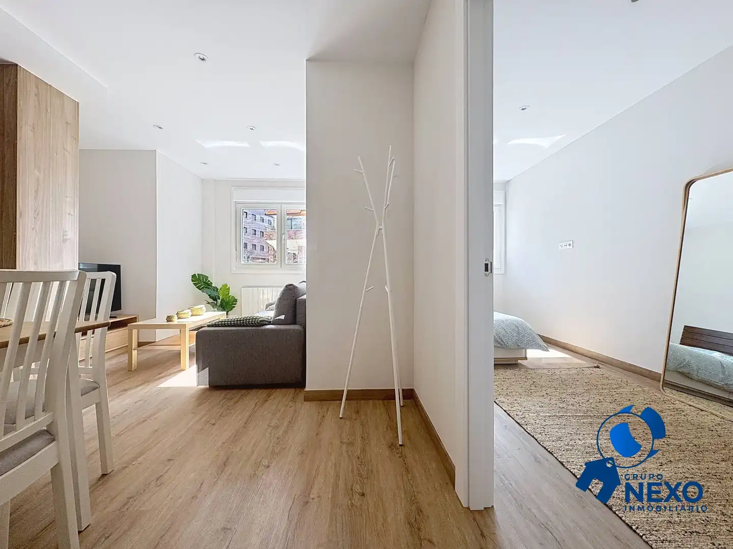 Sala d'estar de Apartament de lloguer en Gijón  amb Calefacció, Traster i Moblat