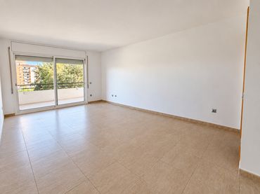 Piso con balcón en venta en Martorell
