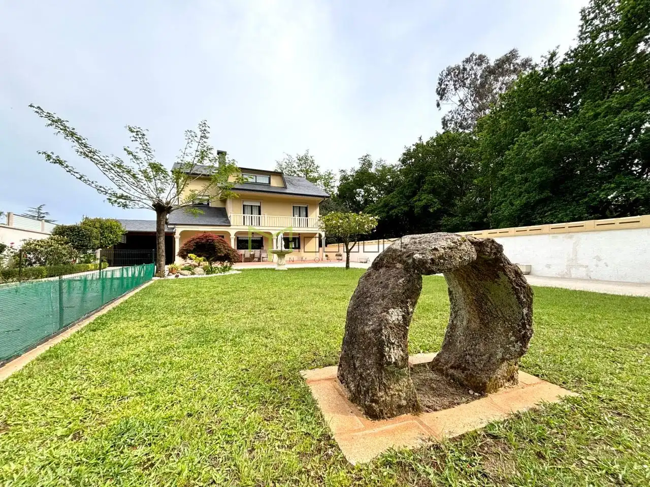Vista exterior de Casa o chalet en venta en Ames con Calefacción, Jardín privado y Parquet