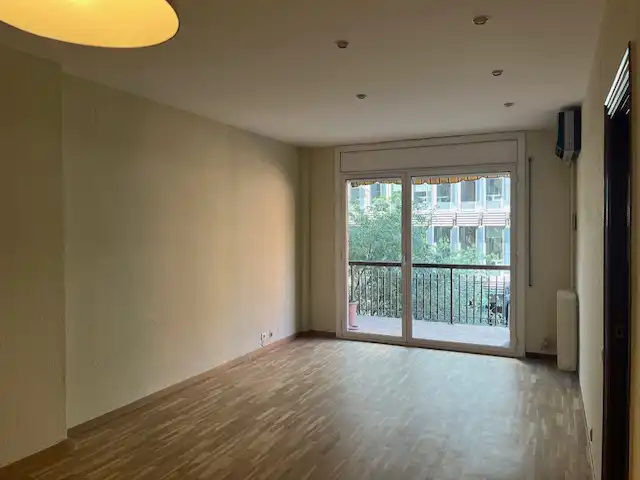 Sala de estar de Piso de alquiler en Barcelona con Aire acondicionado, Calefacción y Parquet
