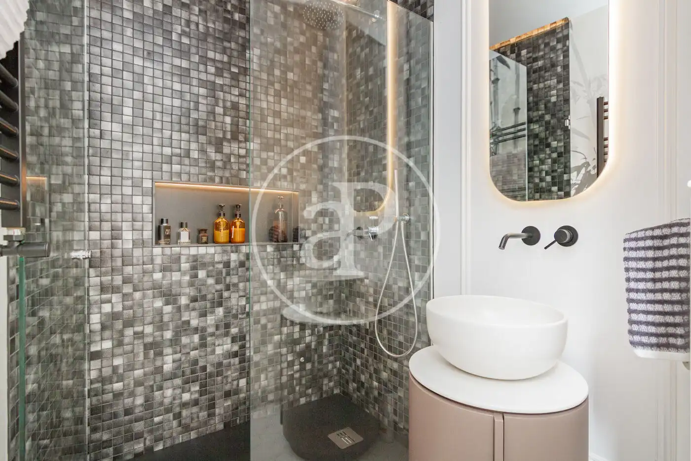 Baño de Piso en venta en Madrid con Aire acondicionado, Calefacción y Terraza