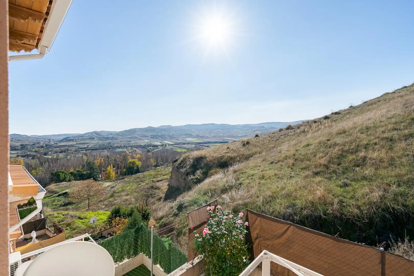 Terrasse von Einfamilien-Reihenhaus zum Verkauf in Carabaña mit Heizung, Privatgarten und Terrasse