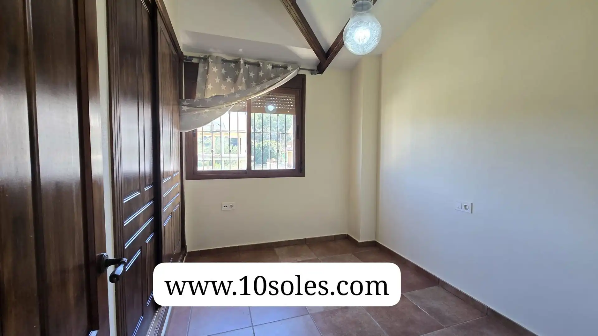 Habitación de Casa adosada en venta en Bigastro con Terraza, Trastero y Piscina