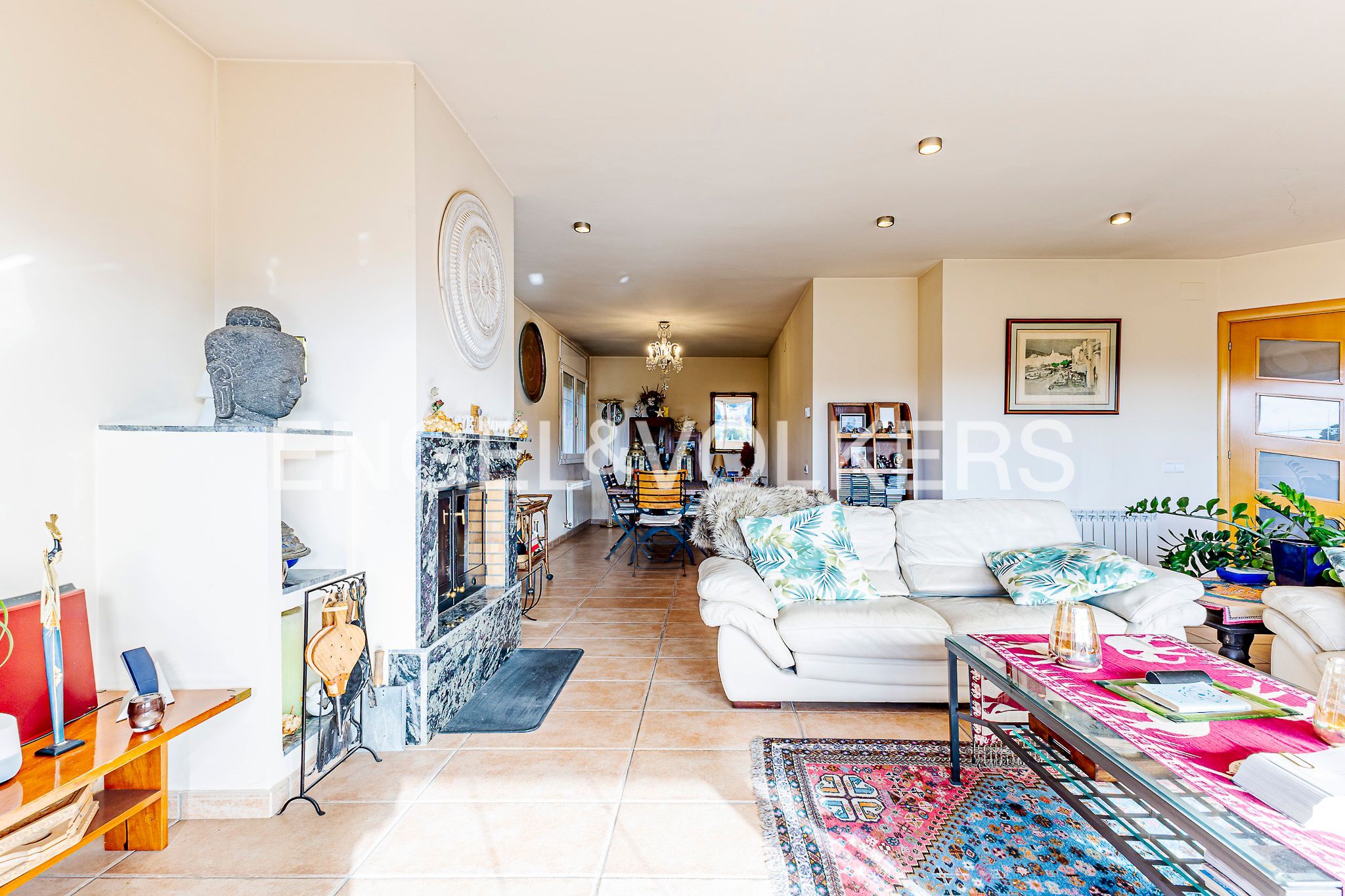 Sala d'estar de Casa o xalet en venda en Sant Cugat del Vallès amb Calefacció, Jardí privat i Traster