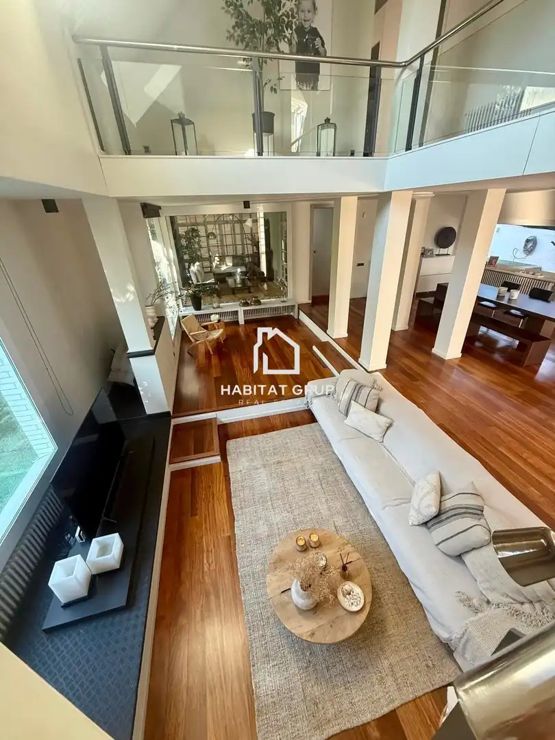 Sala de estar de Casa o chalet en venta en Canovelles con Aire acondicionado, Calefacción y Jardín privado