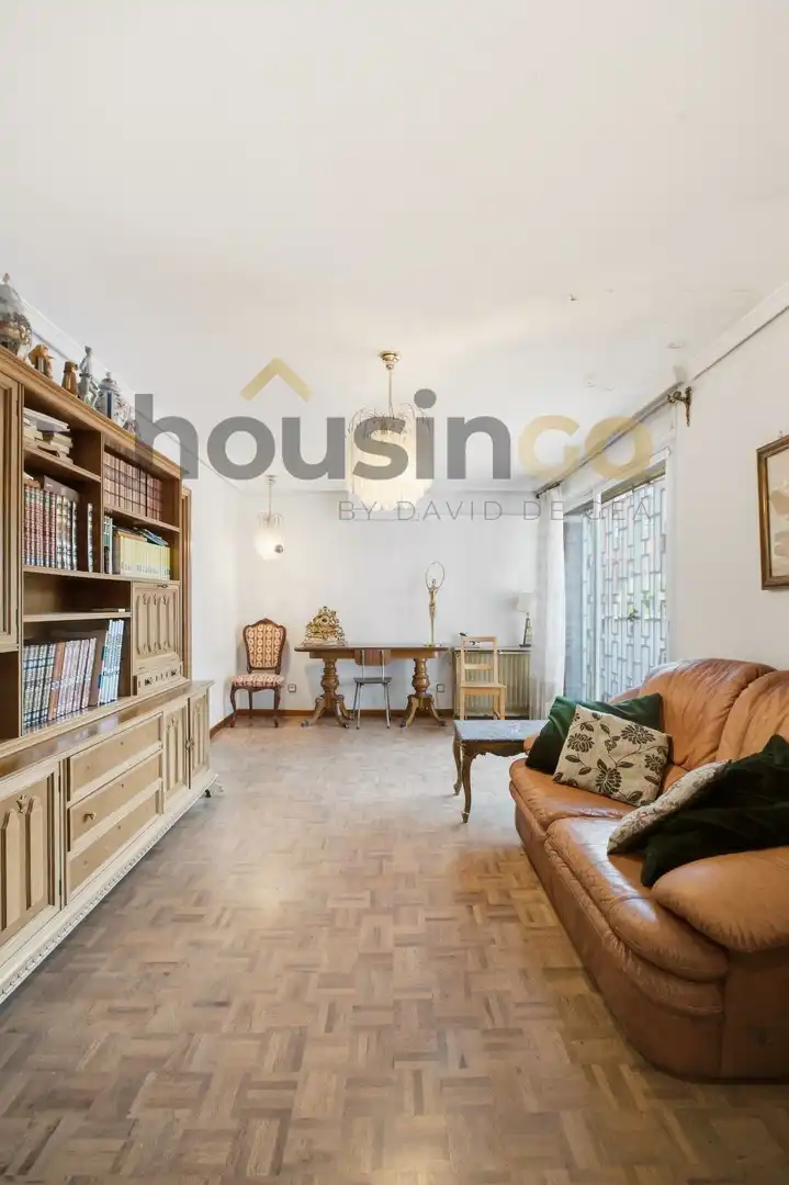 Sala d'estar de Casa o xalet en venda en Madrid amb Aire condicionat, Calefacció i Terrassa