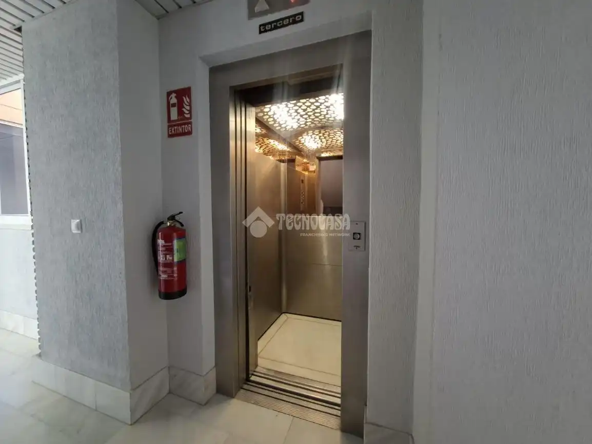 Appartamento con terrazza in vendita a Guadix, imagen 3