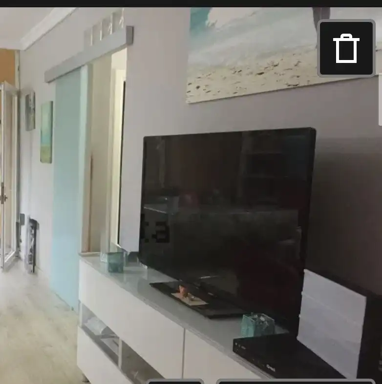 Sala de estar de Piso para compartir en San Roque con Jardín privado, Parquet y Terraza