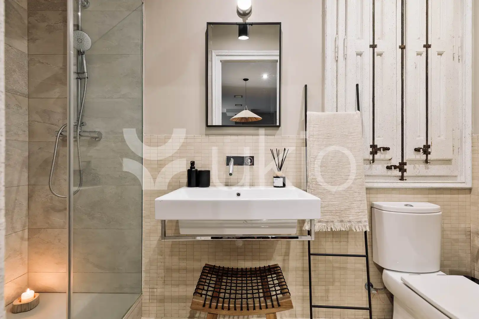 Badezimmer von Wohnungen zur Miete in Barcelona mit Klimaanlage, Terrasse und Möbliert