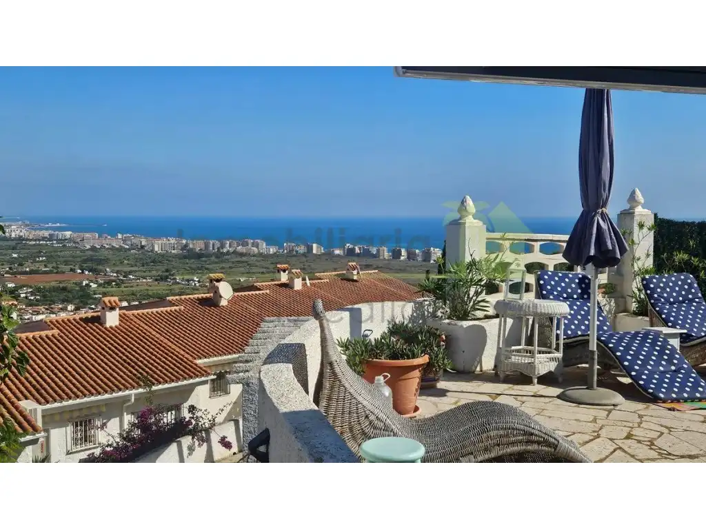 Casa con piscina en venta en Las Atalayas - Urmi - Cerro de Mar, imagen 2