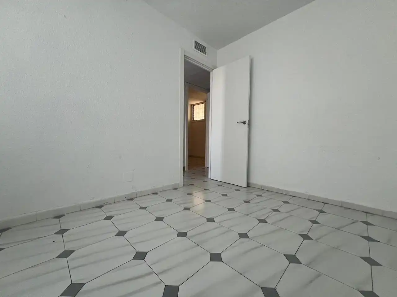 Bedroom of Office for rent in Fuengirola  with Air Conditioner