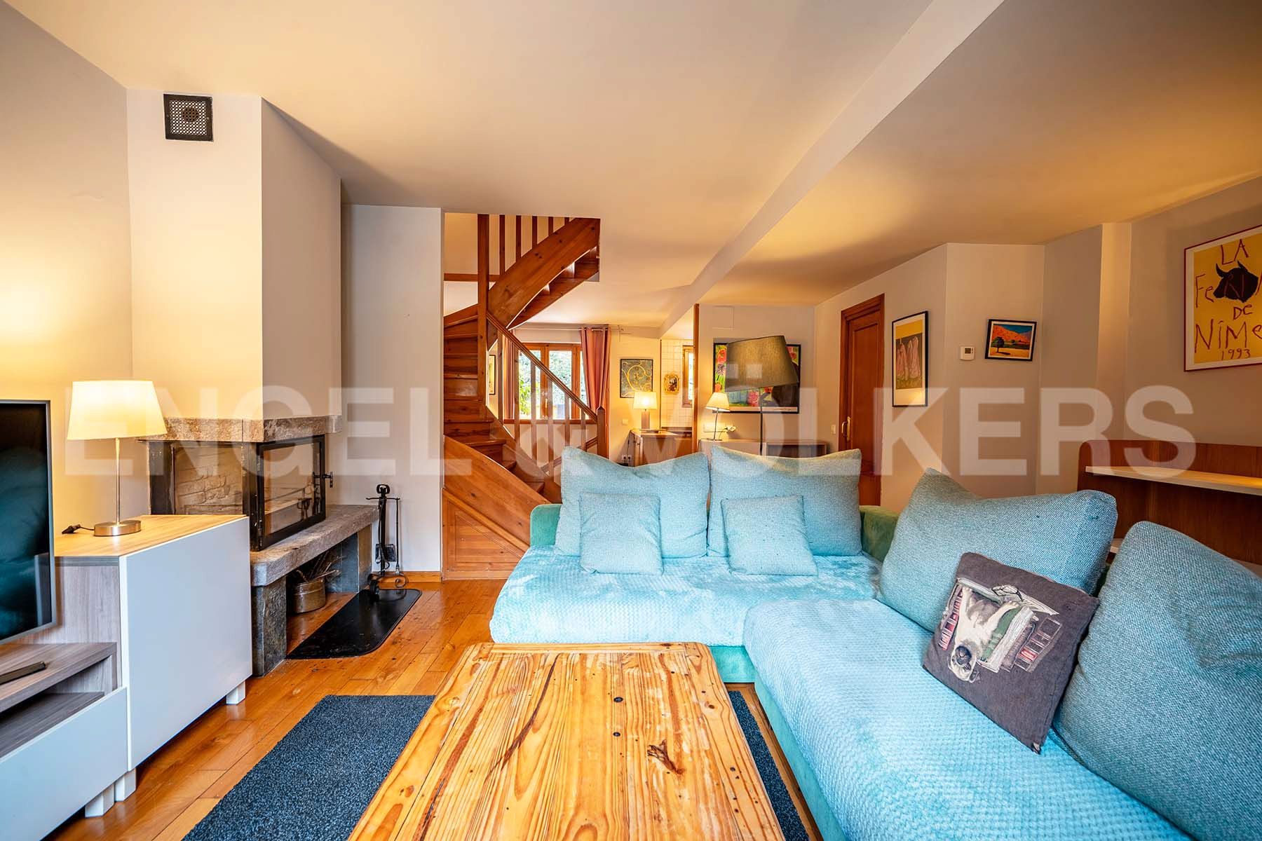 Living room of Single-family semi-detached for sale in Bossòst  with Heating, Parquet flooring and Terrace