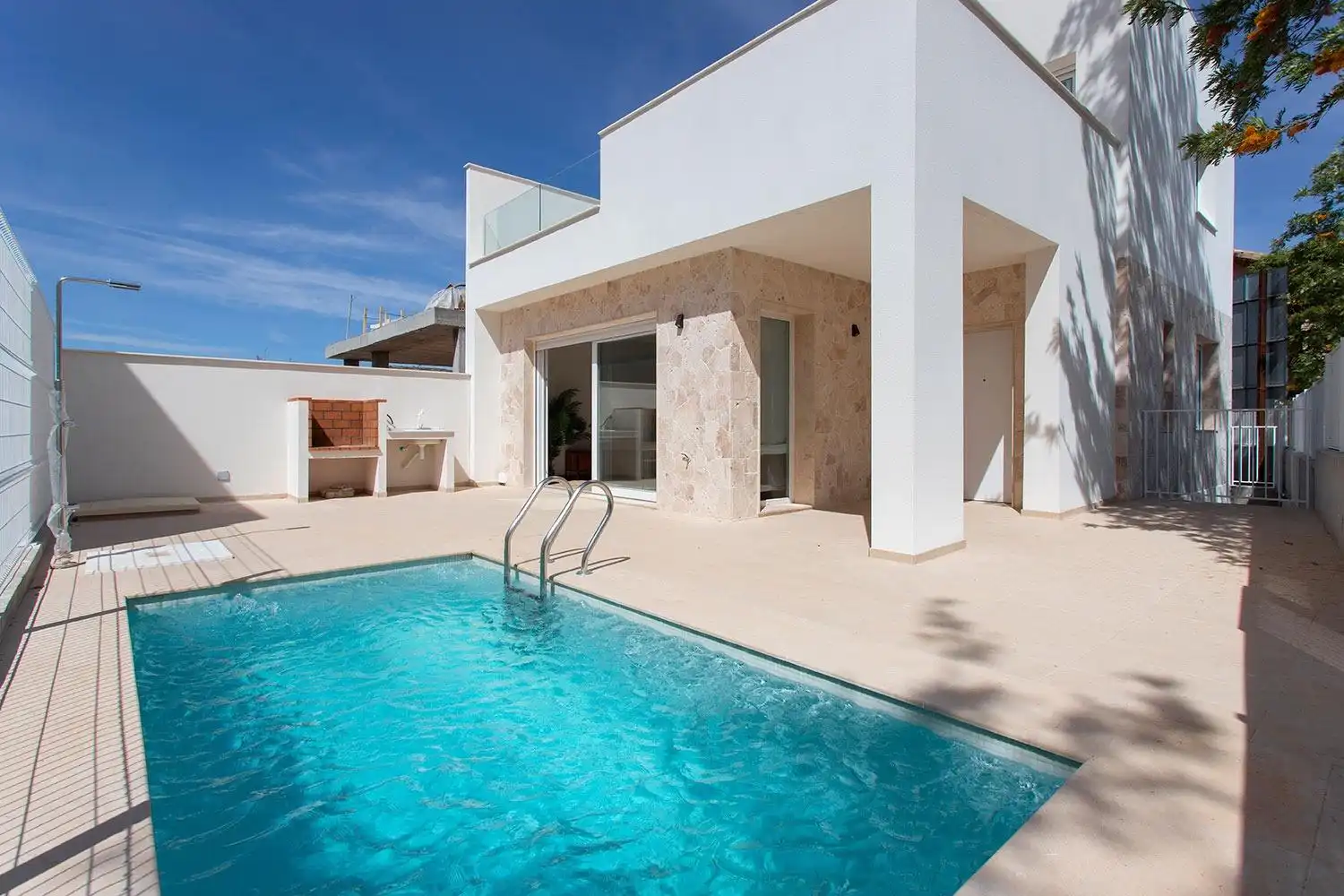 Chalet con piscina en venta en Hondón de las Nieves / El Fondó de les Neus