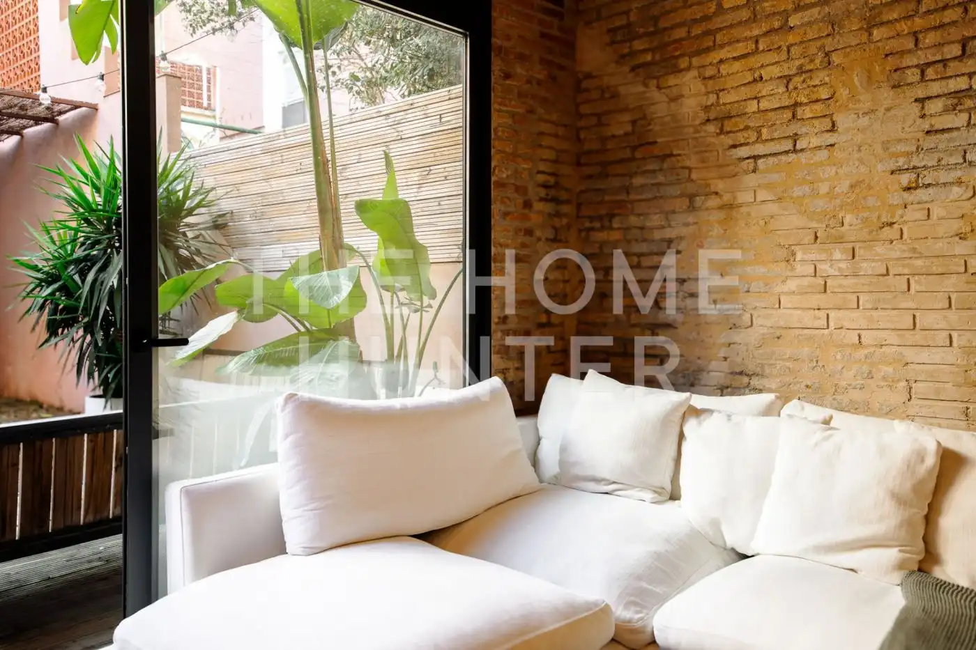 Wohnzimmer von Wohnung zum Verkauf in Barcelona mit Heizung, Privatgarten und Terrasse