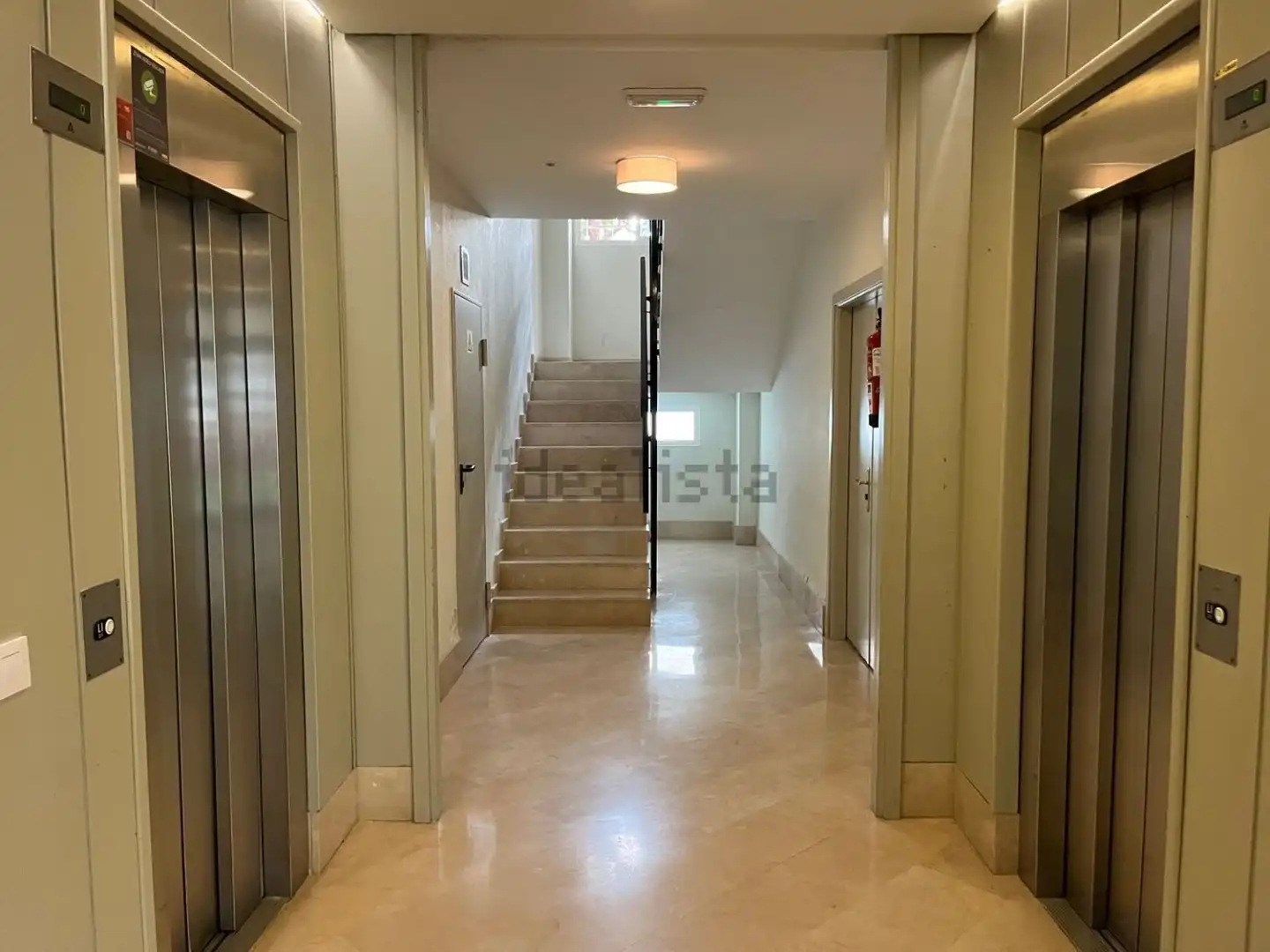 Piso en venta en  Sevilla Capital con Aire acondicionado, Terraza y Balcón