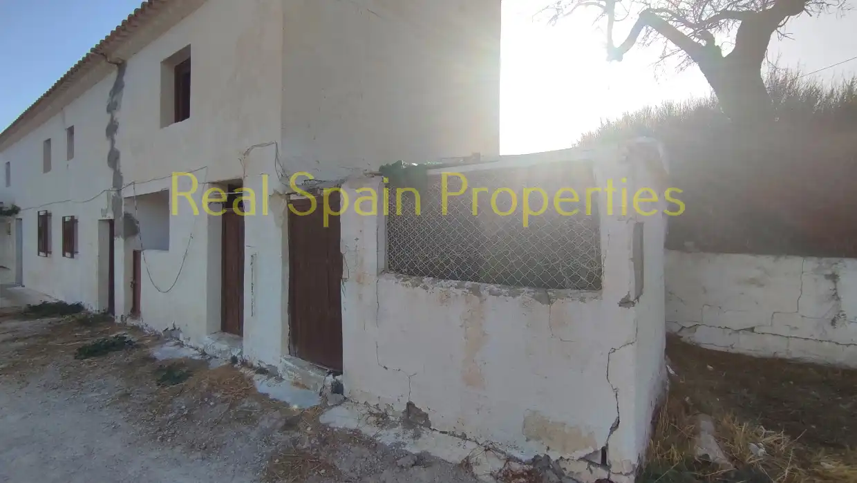 Casa rústica en venta en Vélez-Rubio