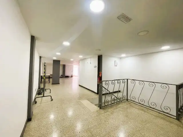 Business premises for sale in Carrer de la Independència, imagen 4