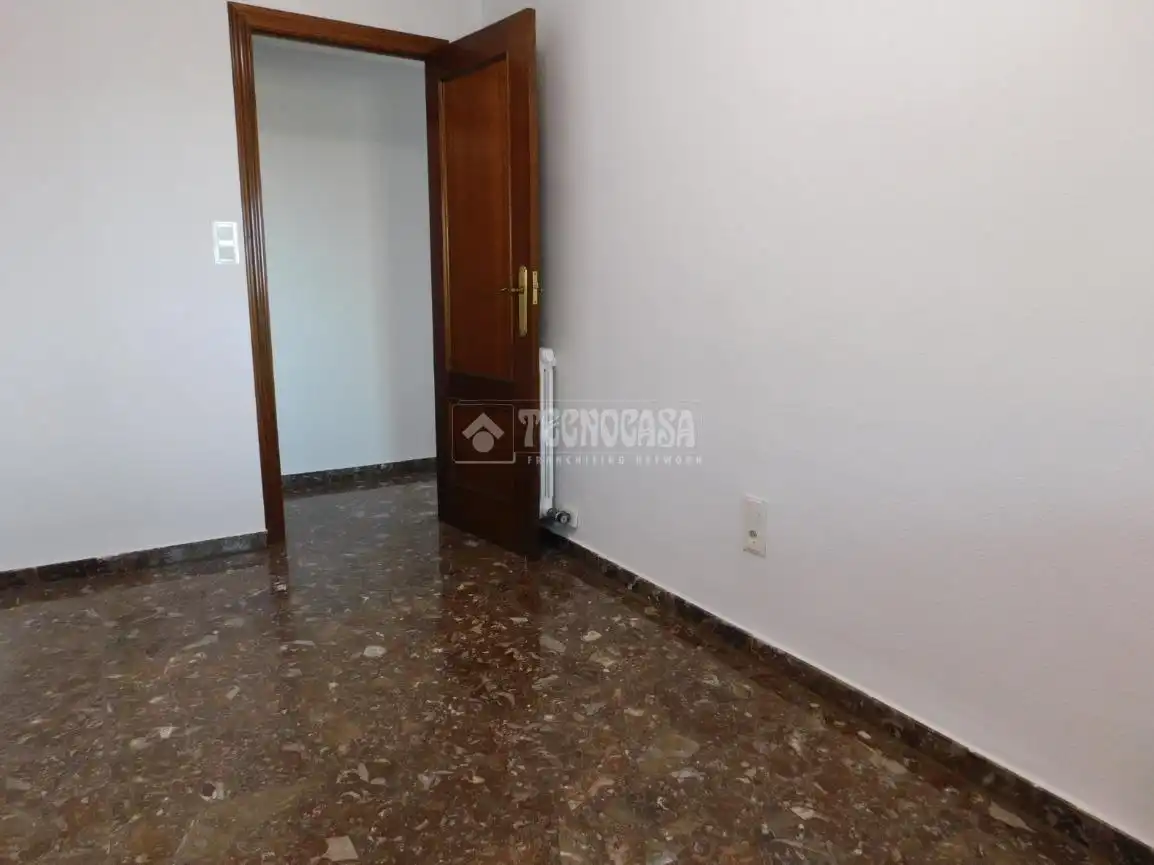 Flat for sale in Zaragoza  with Air Conditioner, Heating and Terrace