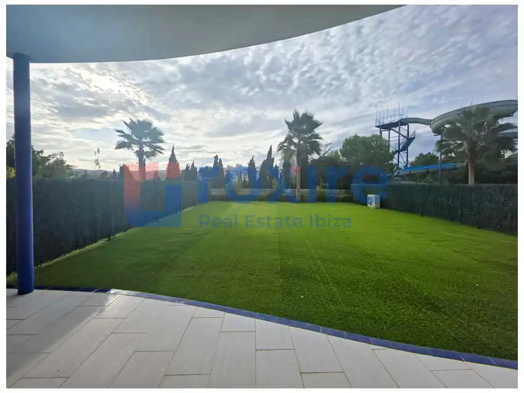 Jardí de Planta baixa en venda en Sant Josep de sa Talaia amb Aire condicionat, Jardí privat i Terrassa