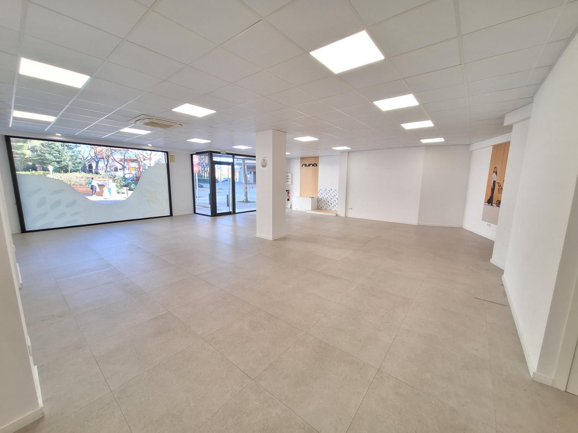 Geschaftsraum zur Miete in El Poble Sec