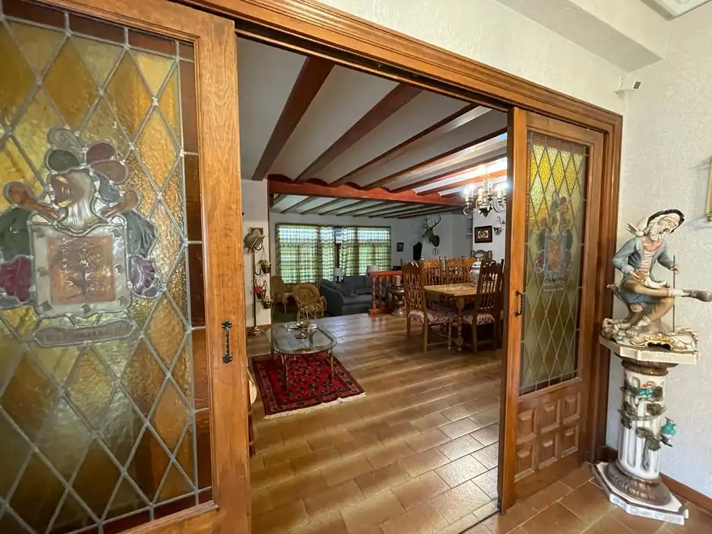 Casa o xalet en venda en Castañares de Rioja amb Calefacció, Jardí privat i Parquet