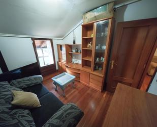 Living room of Flat for sale in Valle de Trápaga-Trapagaran  with Terrace and Furnished