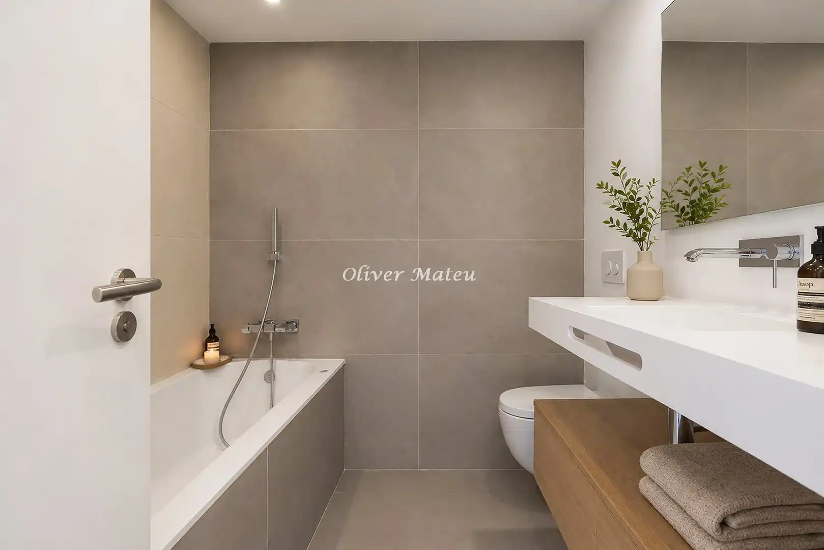 Bathroom of Flat for sale in  Palma de Mallorca  with Air Conditioner, Heating and Parquet flooring