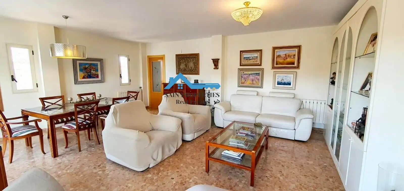 Living room of Detached homes for sale in L'Alfàs del Pi  with Air Conditioner, Private garden and Storage room